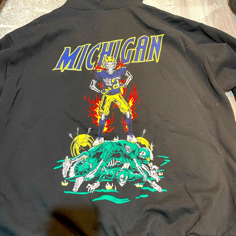 Michigan wolverines sana hoodie size XL Brand new w the tag that came unattached